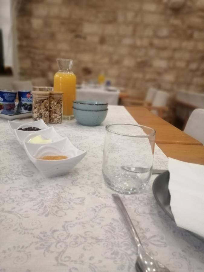Bed & Breakfast Nora Hvar 3*
